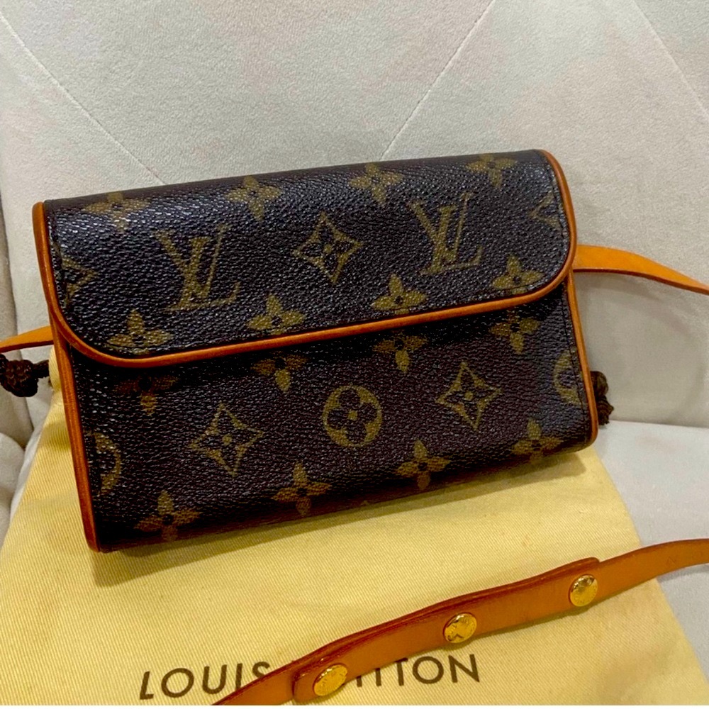 LOUIS VUITTON Brown Monogram Belt Bag & Dust Bag, EUC - Picture 5 of 14